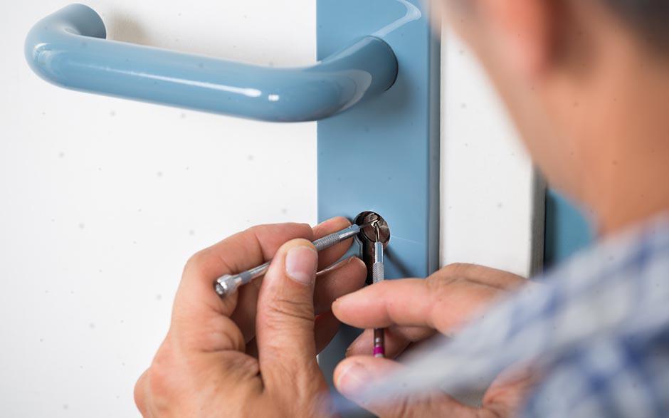 tarif horaire serrurier Villeneuve-la-Garenne